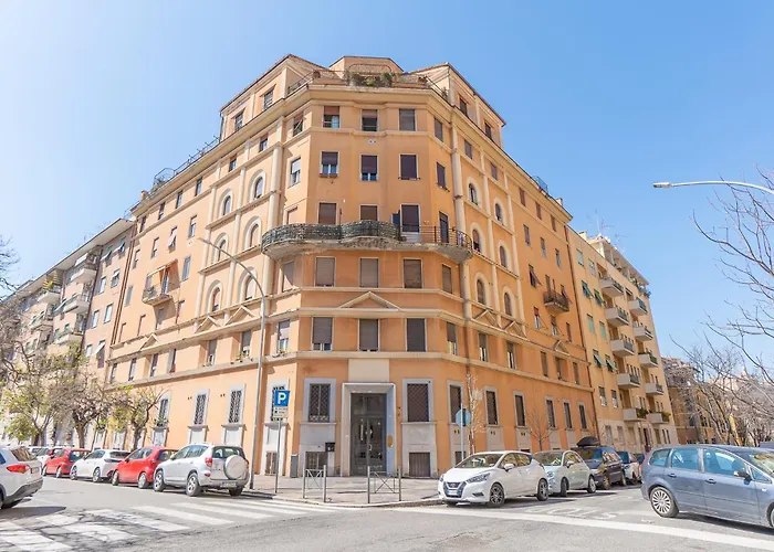 Oda ve Kahvaltı Floret San Giovanni 4*
